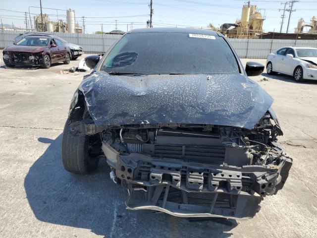 1FADP3FEXJL313161 - 2018 FORD FOCUS SE შავი ფოტო 5