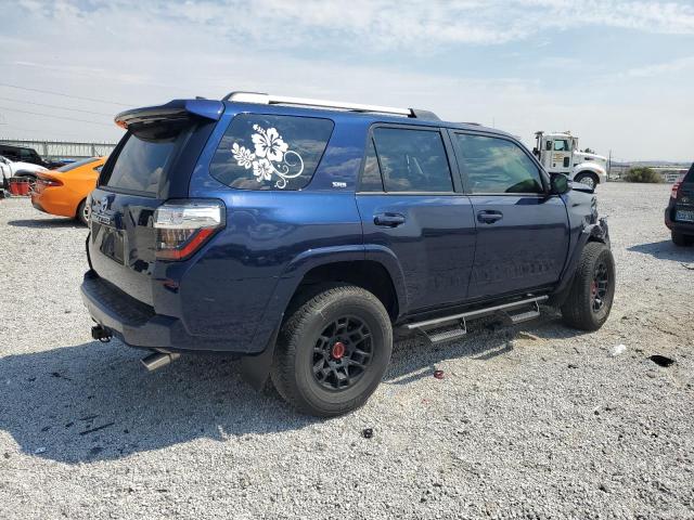 JTENU5JR6R6234590 - 2024 TOYOTA 4RUNNER SR5/SR5 PREMIUM 蓝色 照片 3