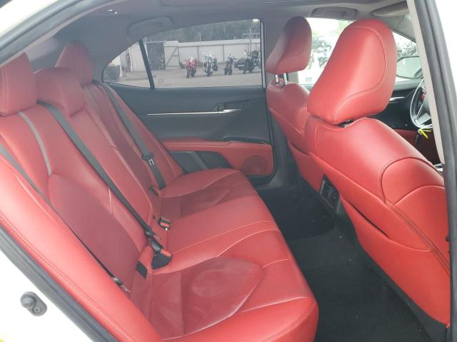 4T1BZ1HK5KU027048 - 2019 TOYOTA CAMRY XSE 白色 照片 10