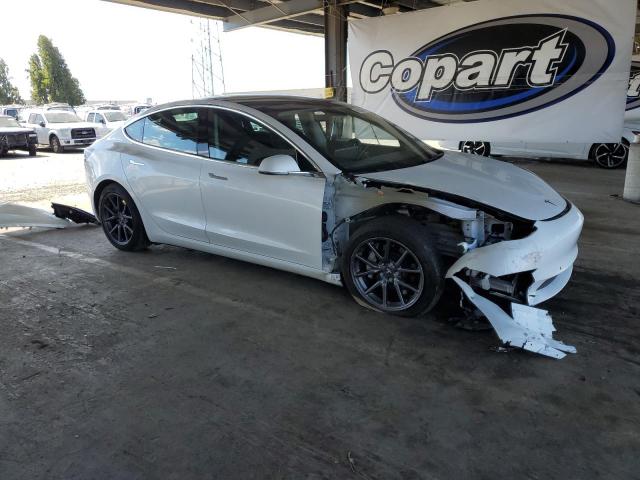 5YJ3E1EB1KF511154 - 2019 TESLA MODEL 3 WHITE photo 4