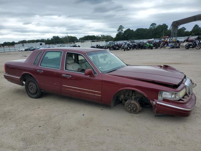 1LNLM82W5VY631705 - 1997 LINCOLN TOWN CAR SIGNATURE RED photo 4