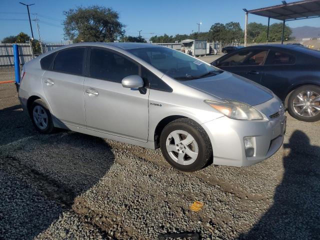 JTDKN3DUXA0062998 - 2010 TOYOTA PRIUS ვერცხლისფერი ფოტო 4