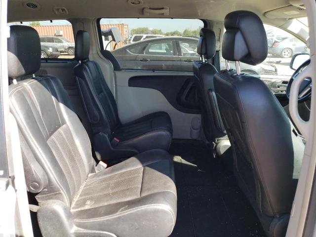 2A4RR8DG2BR733558 - 2011 CHRYSLER TOWN & COU TOURING L SILVER photo 11