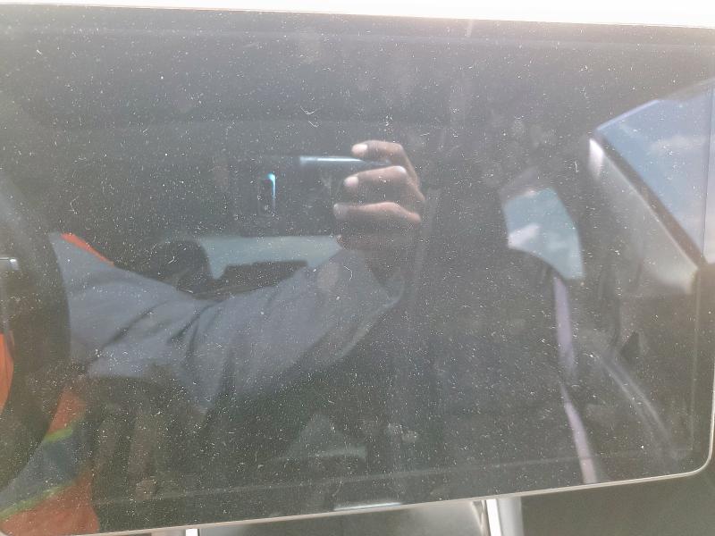 5YJ3E1EB8JF127239 - 2018 TESLA MODEL 3 შავი ფოტო 9