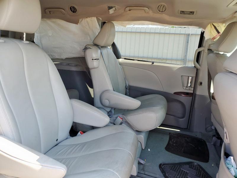 5TDYK3DC5CS267705 - 2012 TOYOTA SIENNA XLE CHARCOAL photo 10