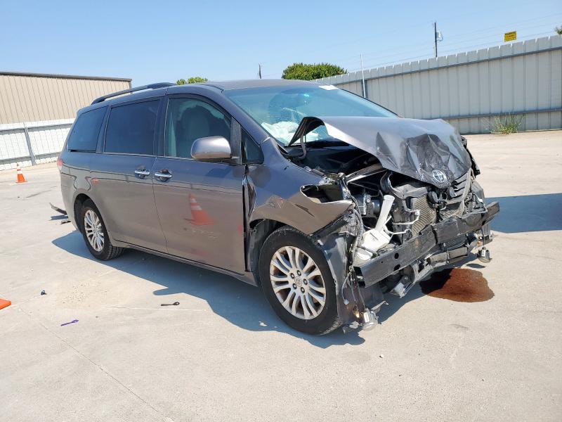5TDYK3DC5CS267705 - 2012 TOYOTA SIENNA XLE CHARCOAL photo 4
