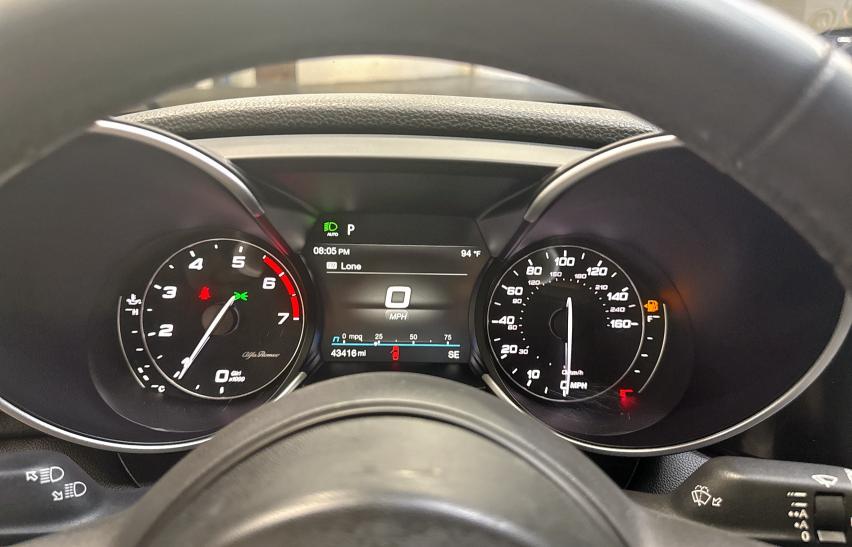 ZARFAMAN1L7625601 - 2020 ALFA ROMEO GIULIA GREEN photo 8