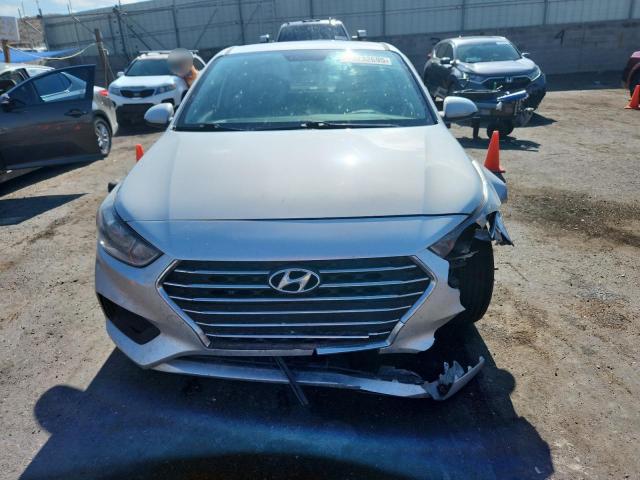 3KPC24A6XLE120742 - 2020 HYUNDAI ACCENT SE SILVER photo 5