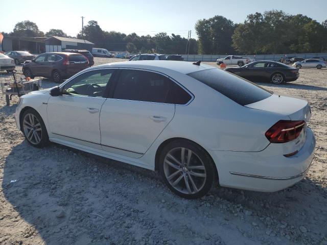 1VWDT7A38HC044359 - 2017 VOLKSWAGEN PASSAT R-LINE Белый фото 2