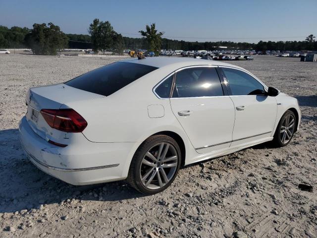 1VWDT7A38HC044359 - 2017 VOLKSWAGEN PASSAT R-LINE Белый фото 3