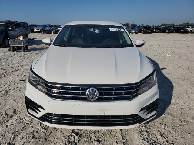 1VWDT7A38HC044359 - 2017 VOLKSWAGEN PASSAT R-LINE Белый фото 5
