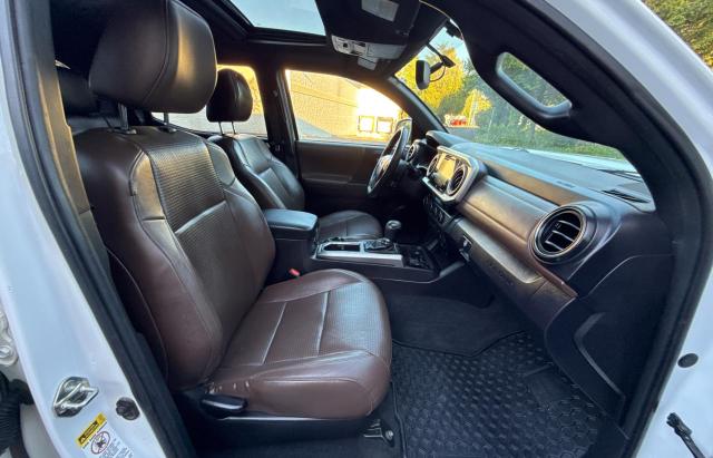 5TFHZ5BN5GX007493 - 2016 TOYT TACOMA DOUBLE CAB WHITE photo 5