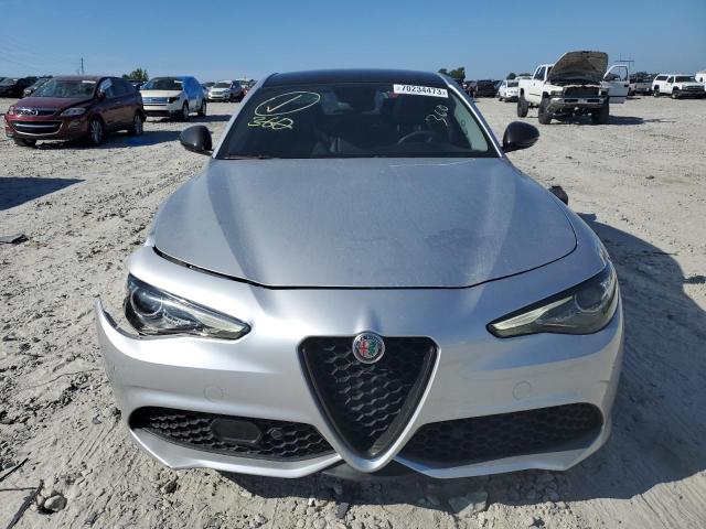 ZARFAMBNXK7603500 - 2019 ALFA ROMEO GIULIA TI SILVER photo 5