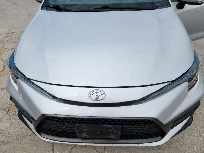 5YFS4MCE9MP073231 - 2021 TOYOTA COROLLA SE ვერცხლისფერი ფოტო 11