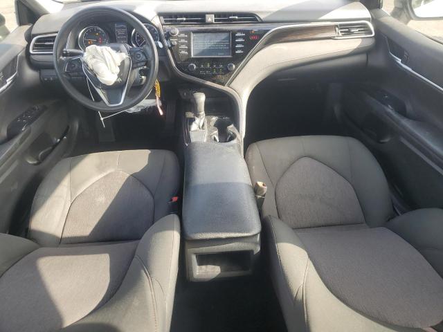 JTNB11HK8J3039450 - 2018 TOYOTA CAMRY L ვერცხლისფერი ფოტო 8