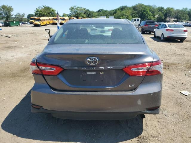 4T1B11HK1JU633212 - 2018 TOYOTA CAMRY L GRAY photo 6