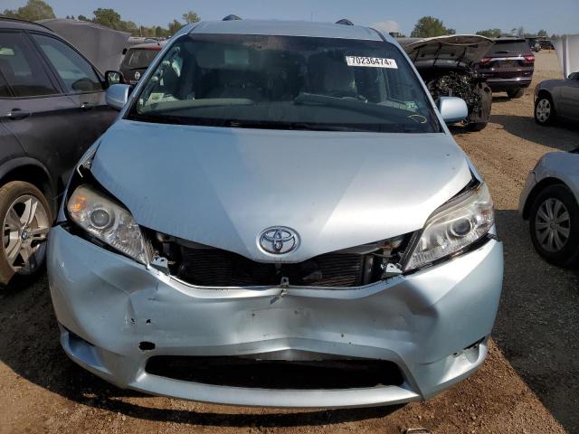 5TDKK3DC8FS652038 - 2015 TOYOTA SIENNA LE BLUE photo 5