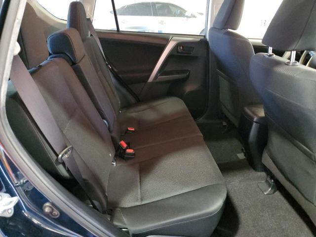 JTMBFREV6JJ718096 - 2018 TOYOTA RAV4 LE Көк фото 11