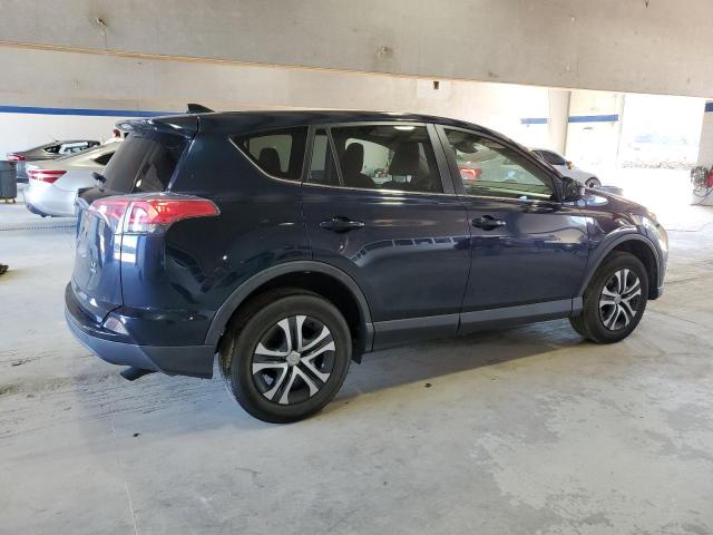 JTMBFREV6JJ718096 - 2018 TOYOTA RAV4 LE Көк фото 3