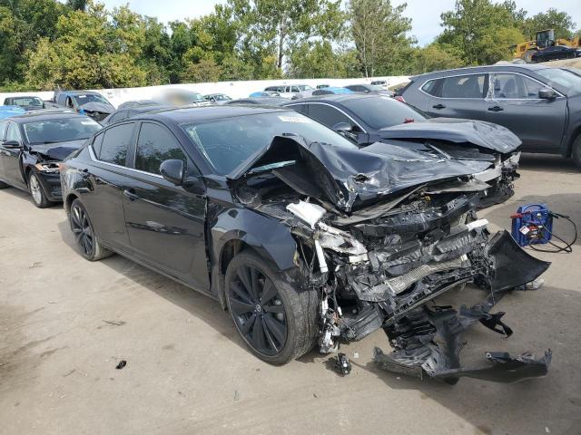 1N4BL4CV2NN368470 - 2022 NISSAN ALTIMA SR BLACK photo 4