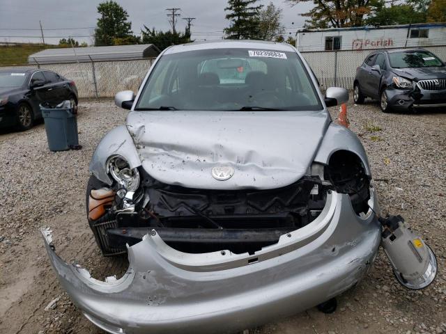 3VWDD21C53M428929 - 2003 VOLKSWAGEN NEW BEETLE GLX 银色 照片 5