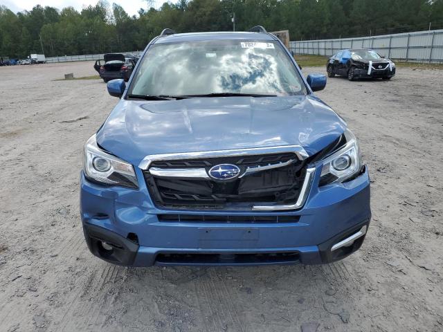 JF2SJARC1JH513738 - 2018 SUBARU FORESTER 2.5I LIMITED BLUE photo 5