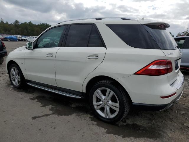 4JGDA5HB0CA045418 - 2012 MERCEDES-BENZ ML 350 4MATIC WHITE photo 2