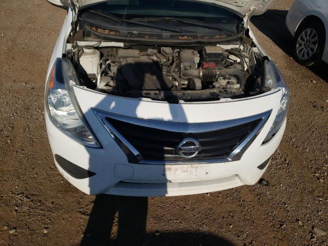 3N1CN7AP6GL871214 - 2016 NISSAN VERSA S WHITE photo 11