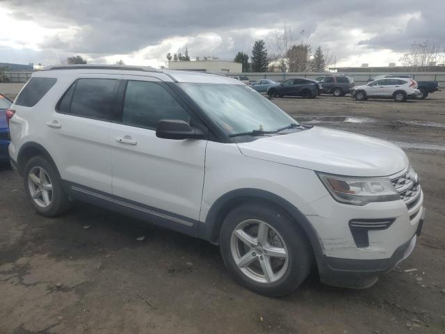 1FM5K7D8XJGA23315 - 2018 FORD EXPLORER XLT WHITE photo 4