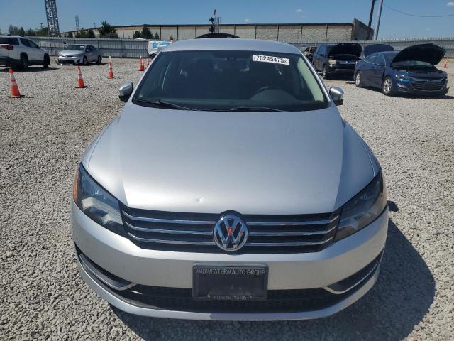 1VWAH7A34DC027251 - 2013 VOLKSWAGEN PASSAT S SILVER photo 5