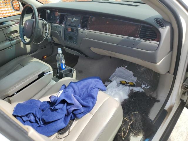 1LNHM81V37Y622969 - 2007 LINCOLN TOWN CAR SIGNATURE 白色 照片 8