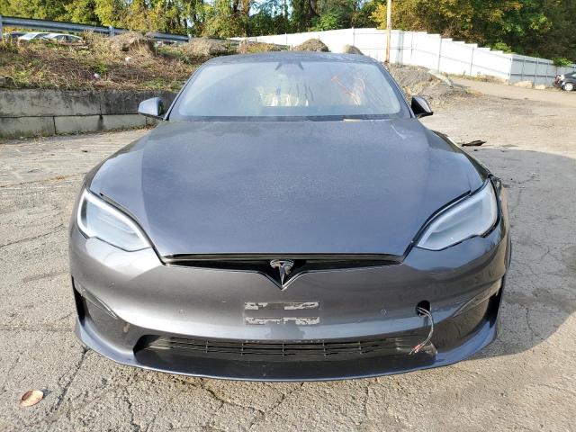 5YJSA1E5XMF439424 - 2021 TESLA MODEL S ნაცრისფერი ფოტო 5