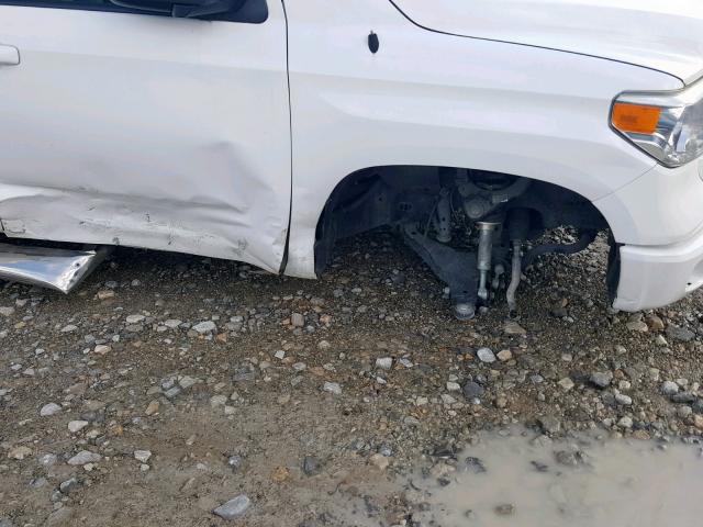 5TFRM5F18EX073947 - 2014 TOYOTA TUNDRA DOUBLE CAB SR/SR5 WHITE photo 9