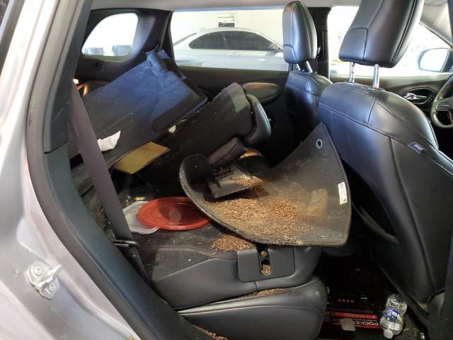 1C4PJMDX9KD239150 - 2019 JEEP CHEROKEE LIMITED SILVER photo 11