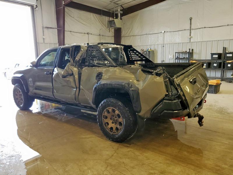 3TYLF5LN9RT009830 - 2024 TOYOTA TACOMA DOUBLE CAB BEIGE photo 2