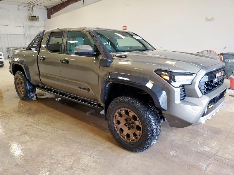 3TYLF5LN9RT009830 - 2024 TOYOTA TACOMA DOUBLE CAB BEIGE photo 4