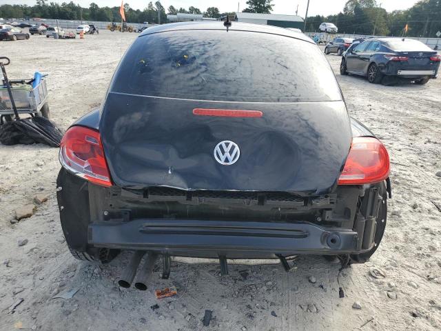 3VWJX7AT8DM673507 - 2013 VOLKSWAGEN BEETLE BLACK photo 6