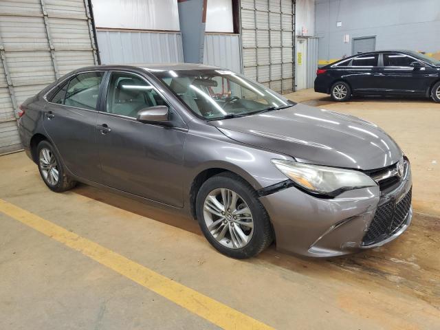 4T1BF1FK4FU971232 - 2015 TOYOTA CAMRY LE GRAY photo 4