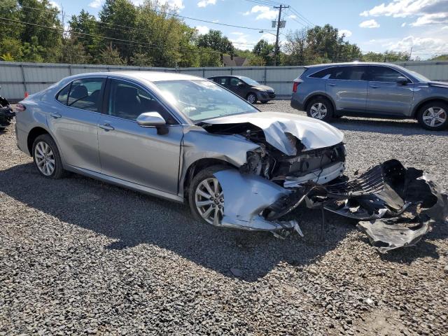 4T1L11BK1LU017302 - 2020 TOYOTA CAMRY LE SILVER photo 4