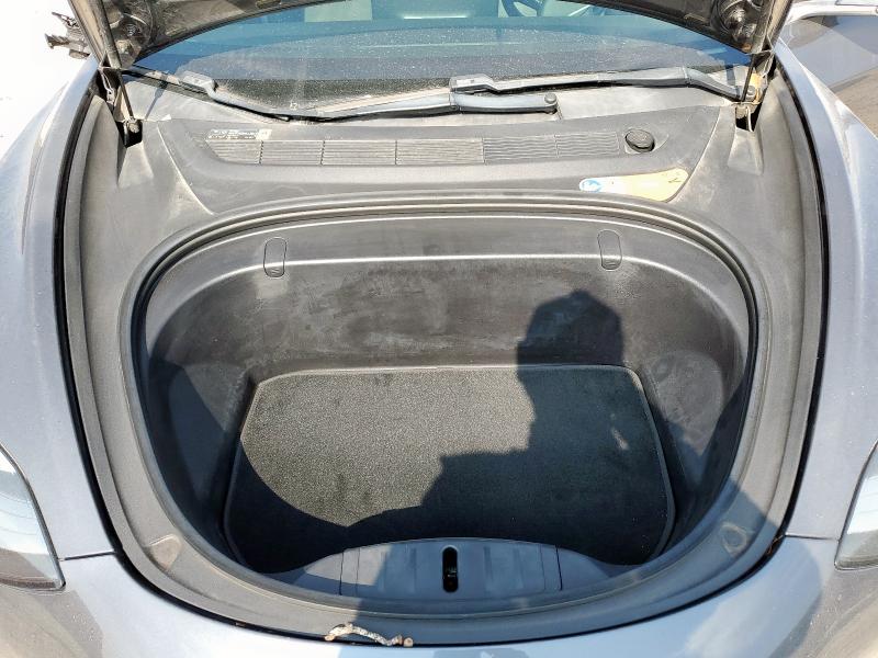 5YJ3E1EA0JF007782 - 2018 TESLA MODEL 3 Gri fotoğraf 11