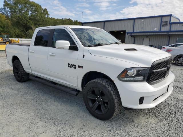 1C6RR7UT6JS162769 - 2018 RAM 1500 SPORT WHITE photo 4