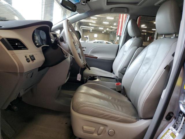 5TDYK3DC8BS044041 - 2011 TOYOTA SIENNA XLE SILVER photo 7