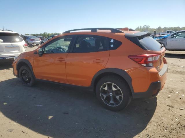 JF2GTADC5JH253111 - 2018 SUBARU CROSSTREK PREMIUM ნარინჯისფერი ფოტო 2