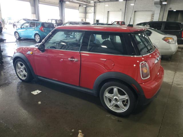 WMWMF3C56ATZ62941 - 2010 MINI COOPER RED photo 2