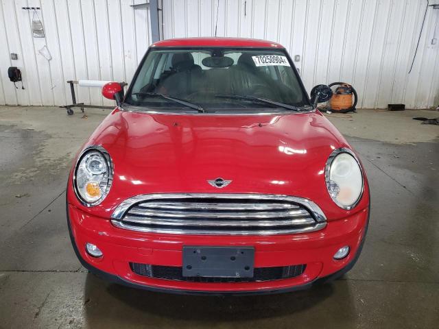 WMWMF3C56ATZ62941 - 2010 MINI COOPER RED photo 5