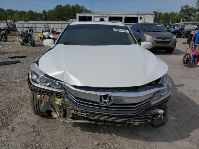 1HGCR3F82HA025183 - 2017 HONDA ACCORD EXL WHITE photo 5