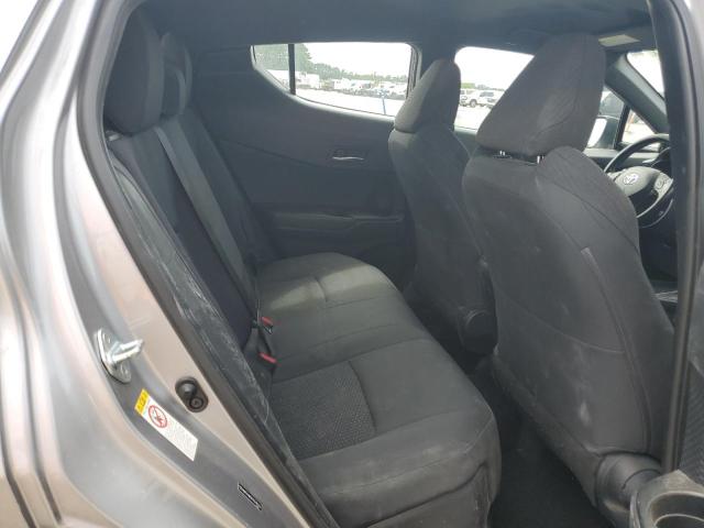 NMTKHMBXXJR015895 - 2018 TOYOTA C-HR XLE 银色 照片 10