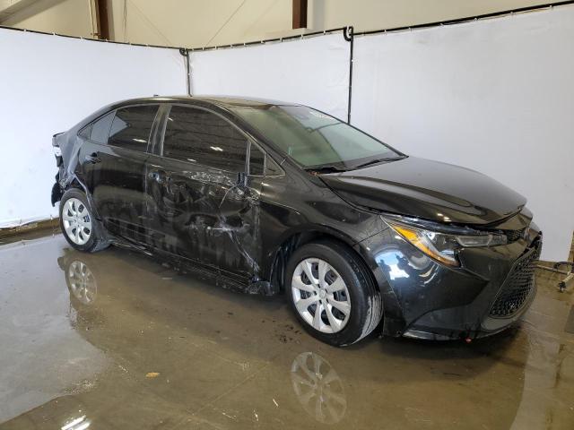 5YFEPMAE7MP183461 - 2021 TOYOTA COROLLA LE BLACK photo 4