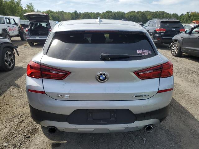 WBXYJ5C38JEF72009 - 2018 BMW X2 XDRIVE28I SILVER photo 6