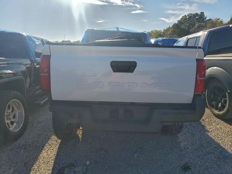 3TYJDAHN1RT004653 - 2024 TOYOTA TACOMA XTRACAB თეთრი ფოტო 6